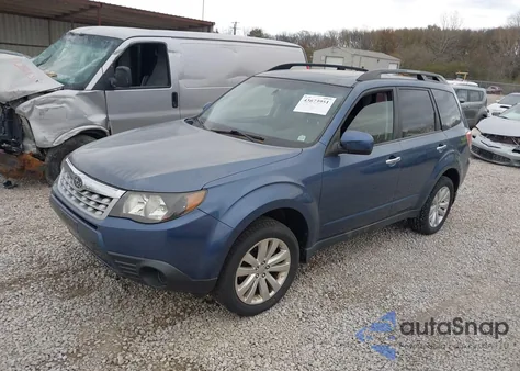 2012 Subaru Forester 2.5X Premium из США, поврежденный, VIN JF2SHBDC7CH433131